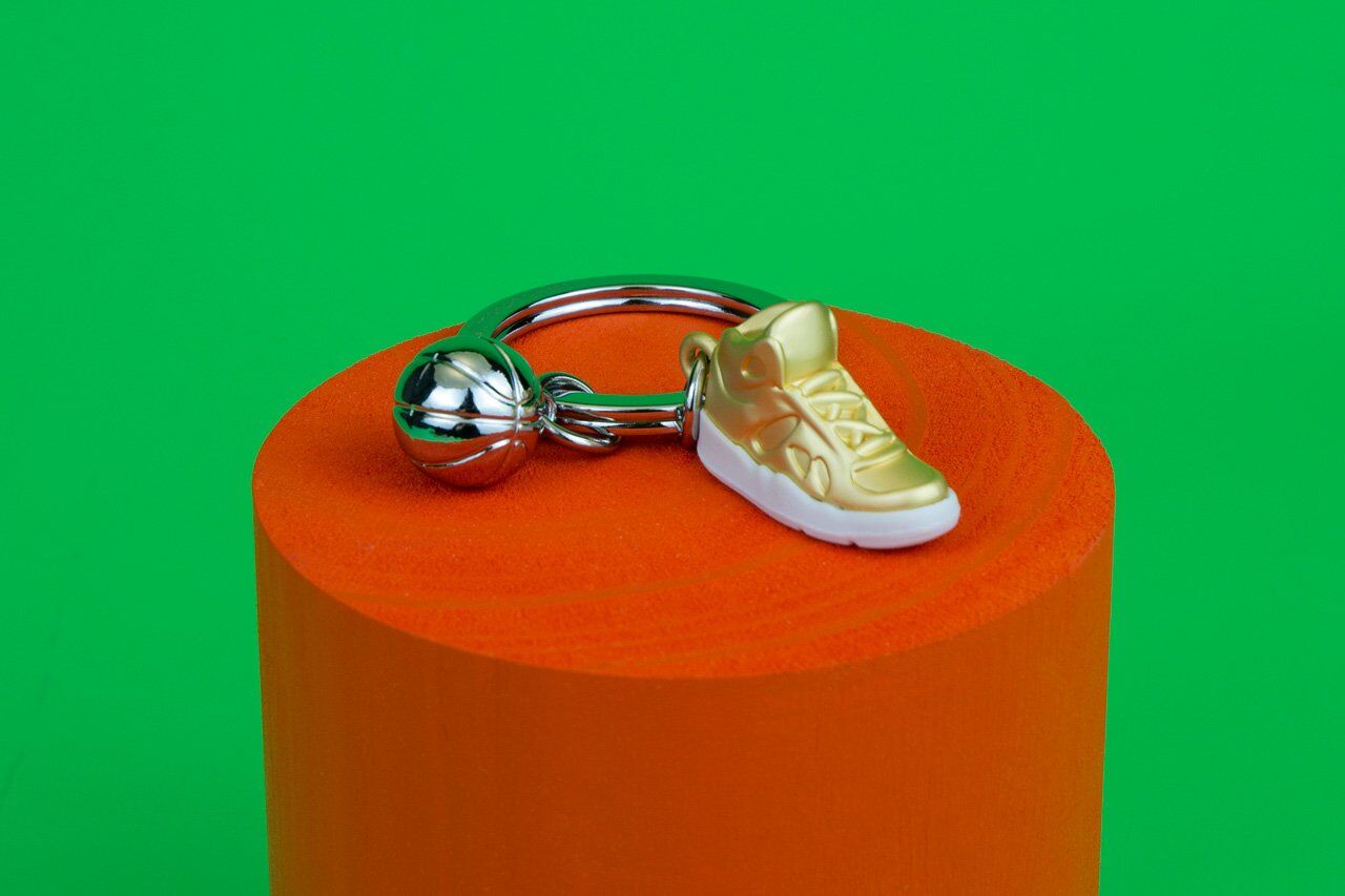 Metalmorphose - Keychain Basketball